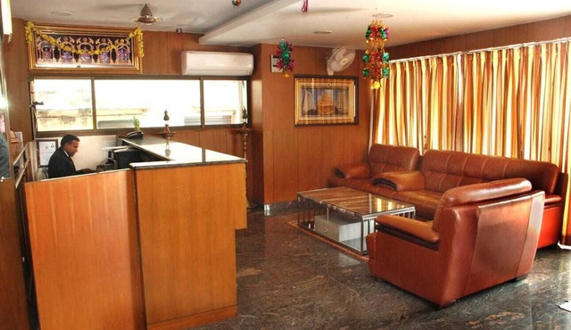 Shri Valli Resdiency