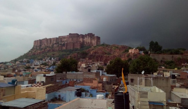 Shyam Palace P Guest House