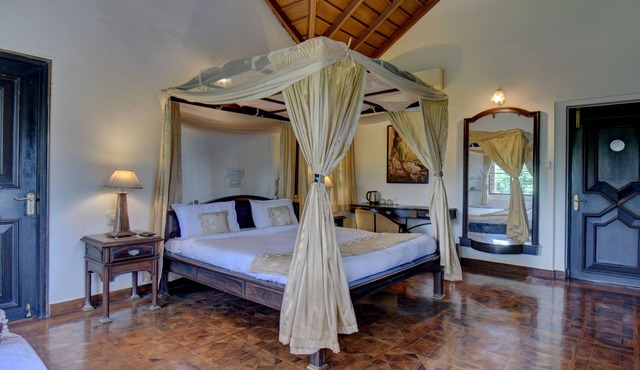 Siddhanta manor