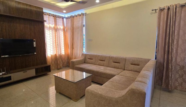 silent view service apartment