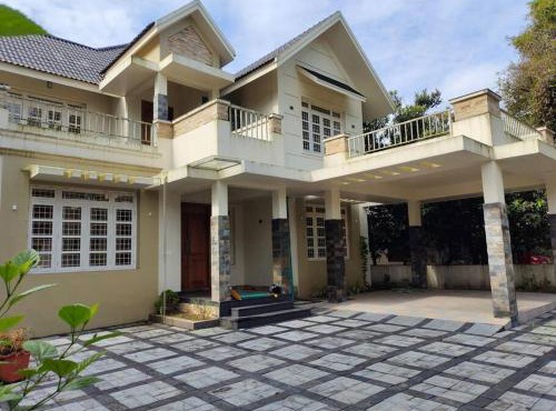 Sindhooram Holiday Home