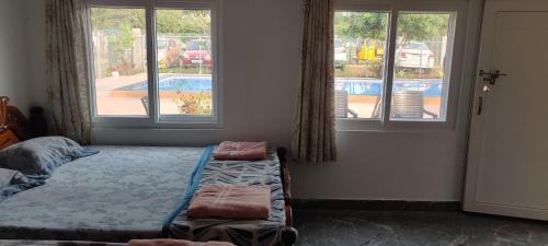 Sivarama garden resort AC 4 Bed rooms, swimming pool 4BHK room , Box cricket, open living hall, BOrn fair, BBQ, kichan with equipment , near beach road, vishakhapatnam