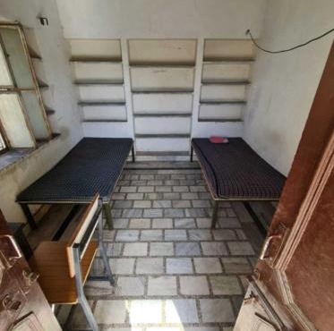 Siyaram Boys Hostel and Rooms