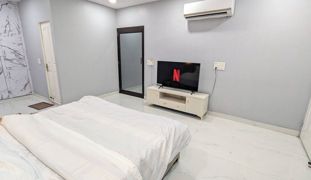 Sky High Serenity: Your Rooftop Retreat in New Delhi