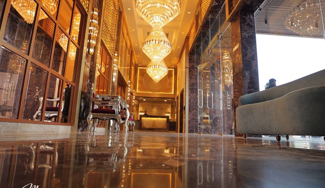 Sky Hotel & Resort