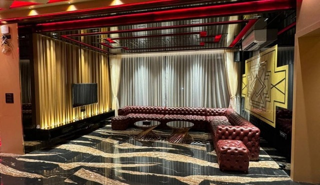 Sky Moscow Gold Villa 6 BHK