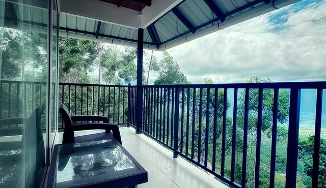 Skybz Honeyrock farm resort