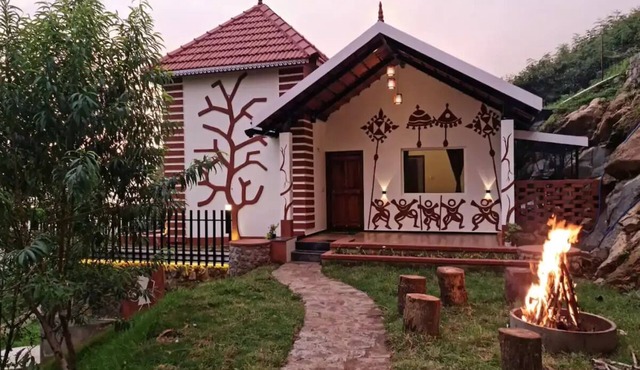 Skysketch Villa: 2-Bedroom with Mountain Views