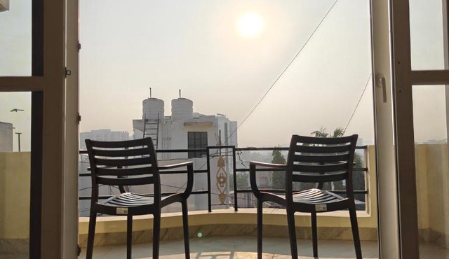Sneh Villa Homestay