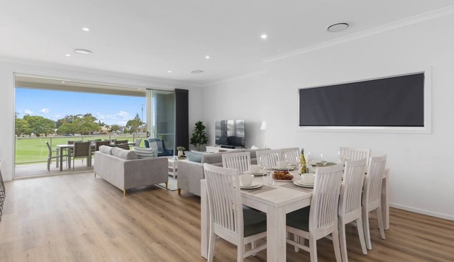 South Beach Escape Sensational Shell Cove Living