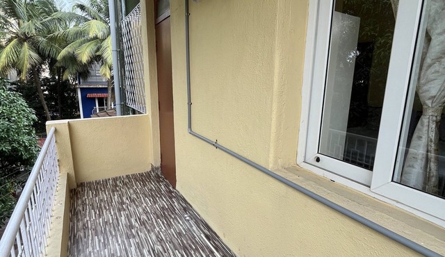 Spacious 100 sq m one-bedroom apartment close to the sea, bright and comfortable