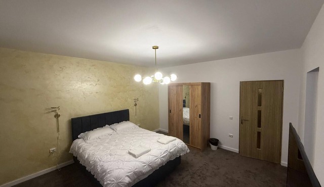 Spacious 2-Room Apartment near Brașov Center | Random Studio | Pet frendly