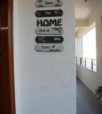 Spacious 2BHK Close to Hitech City for Family Stay