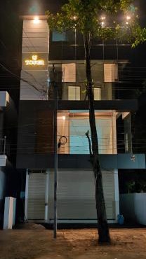 Spacious 2BHK Near Airport