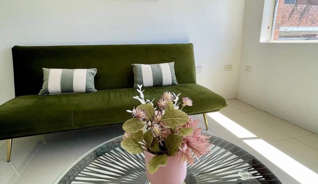Spacious apartment in convenient location in Ryde