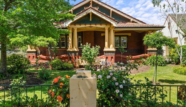 Spacious heritage home in Moonee Ponds