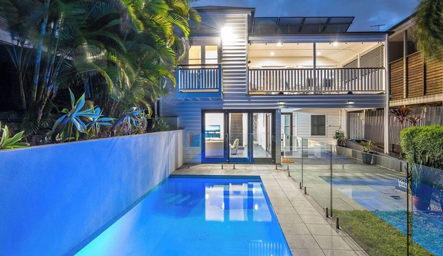 Spacious home in Paddington with pool, close to Suncorp Stadium, CBD in Paddington