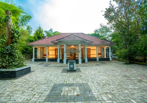 Spezia Private Plantation Bungalow Thekkady by VOYE HOMES