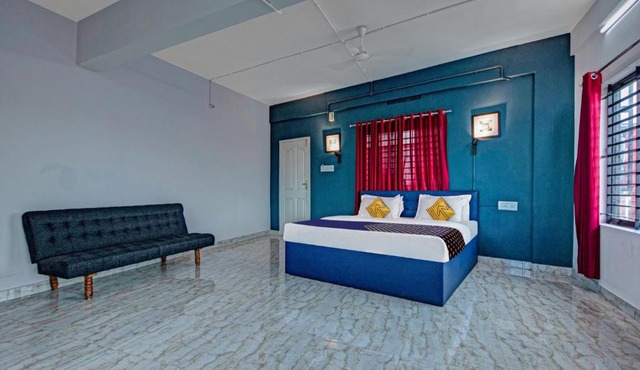 SPOT ON 81061 Megha Residency