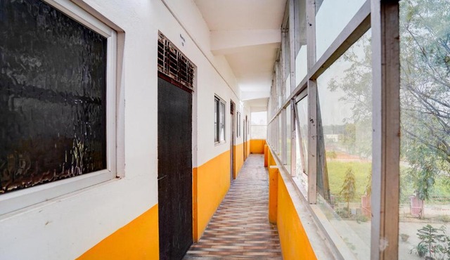 SPOT ON New Diamond Hotel in Prayagraj