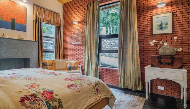 Spring Casa, Bhimtal By Ebony Stays – Luxury 4BHK Villa with Mountain View