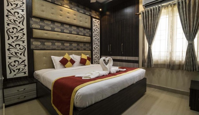 SR BOUTIQUEE STAY
