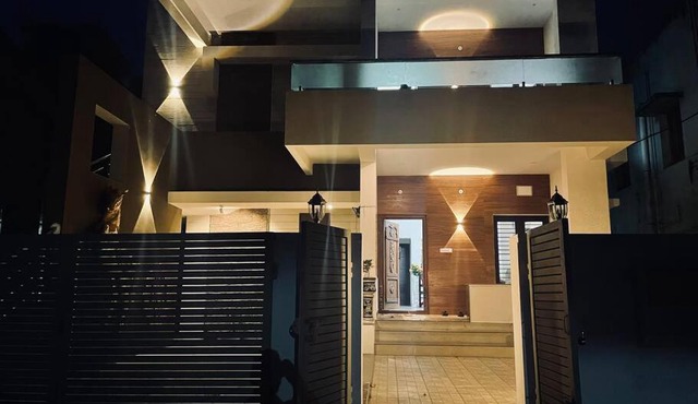 SR GROUPS Ashvam villa 4bhk