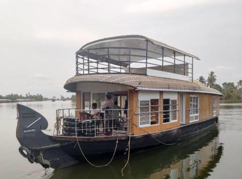 Sreepadam Houseboat