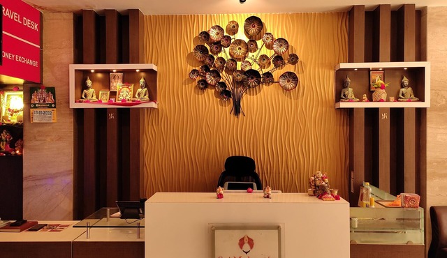 Sri Maharaja Residency