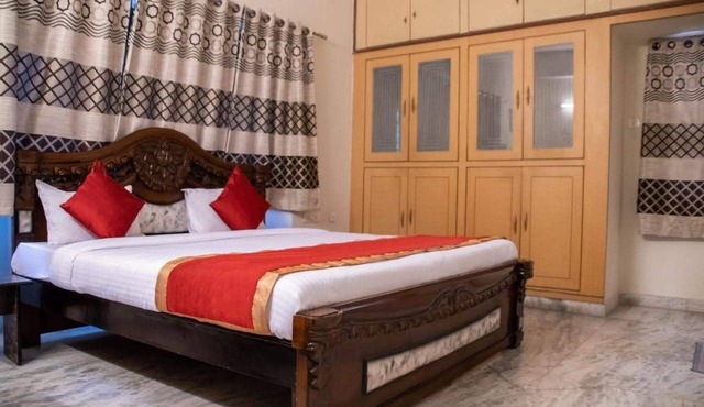 SRR HOMES 5 Bed Rooms Luxury Villa