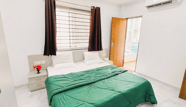 Staeg Mercury 1bhk