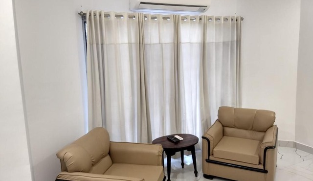 Stanley's Suites