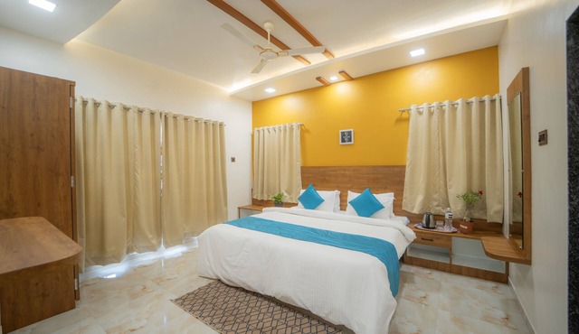 Starlit Vale by Ebony Stays – Luxury 9BHK Pool Villa in Mahabaleshwar