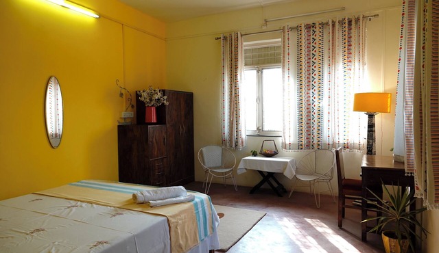 Stay at Amaltas: Farmhouse on an Organic Pet-Friendly Farm in Gwalior
