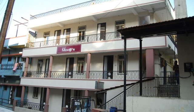 StayApart Hotel Mooljis Mount Abu