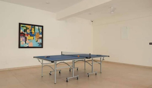 Staymaster Zyric A415 Serviced Apartment Pool