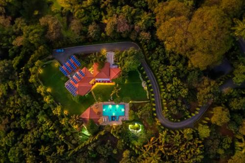 StayVista at Moksh Villa - BBQ & Jacuzzi