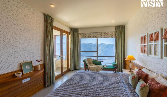 StayVista at Orchards - Elysium Estate Scenic 2BR, Bonfire