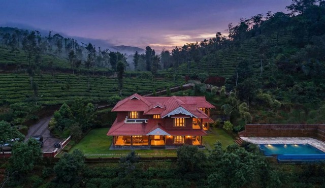 StayVista at Regal Retreat 5BR - Big Villa with Pvt Pool