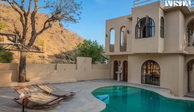 StayVista at Vanya Veda with Bathtub, Pool & Lawn
