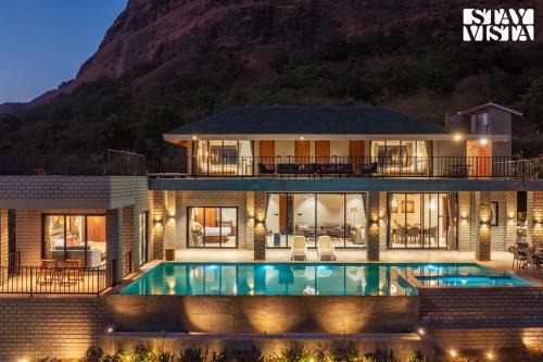StayVista's Esperanza - 5BHK Pet-Friendly Villa with Bar in Lonavala