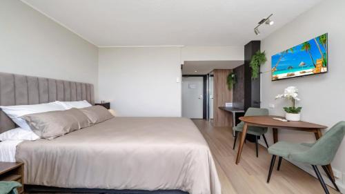 Studio 503 - Prime Spot With Ocean Views in North Ward