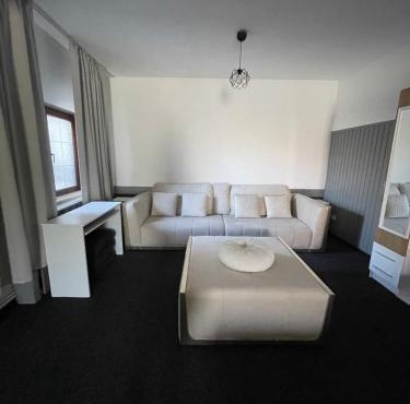 Studio Rm Vâlcea in Râmnicu Vâlcea