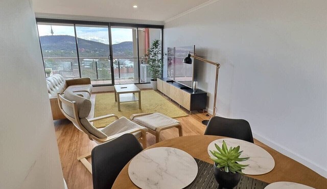 Stunning 2-Brm in Braddon! in Braddon