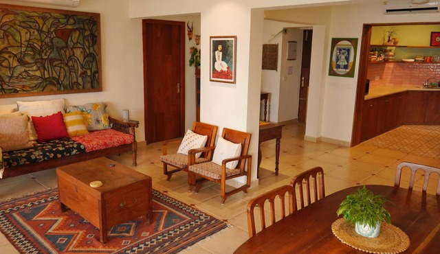 Stunning Art filled/Water View apt in Kochi