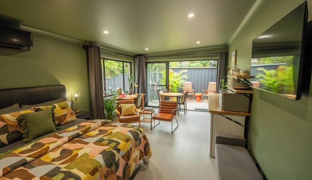 Stunning Studio in Berkeley - Entire Private Guesthouse + No Shared Spaces