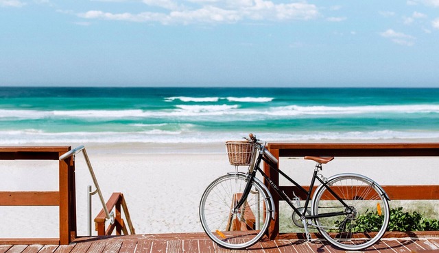 Stunning Views just steps to Palm Beach in Palm Beach