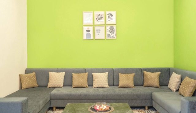 Stylish 2‑Bedroom Holiday Home Across Jaipur’s – Free Wi‑Fi, Kitchen & Parking
