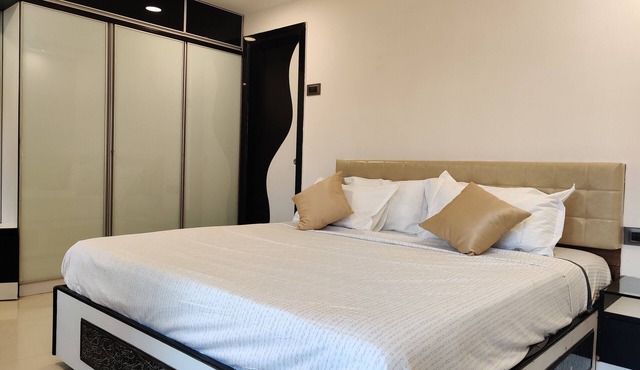 Stylish 2BHK with Garden View