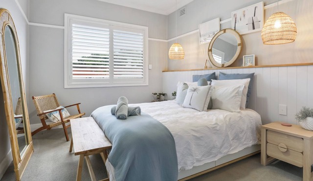 Stylish Coastal Vibes Retreat - 3BR with Dedicated Office